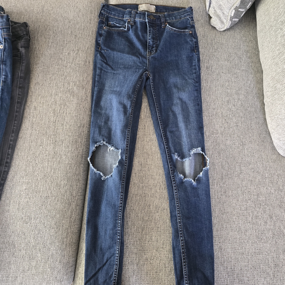 Free People Blue Skinny Distressed Jeans Size 25